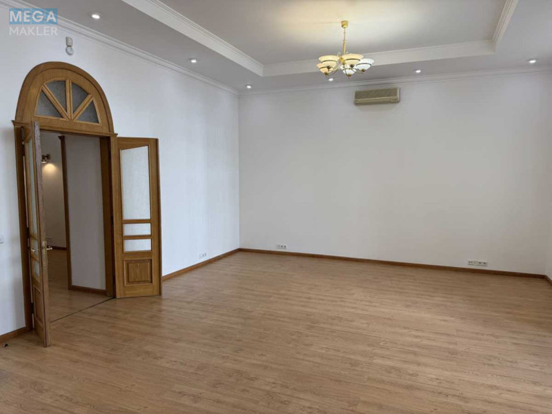 Оренда комерційної нерухомості, 195 кв.м, под офис, <a class="location-link" href="/kiev/" title="Недвижимость Київ">Київ</a>, <a class="location-link" href="/kiev/shevchenkovskij/" title="Недвижимость Шевченківський район">Шевченківський р-н</a>, Саксаганського вул., 99 (изображение 5)