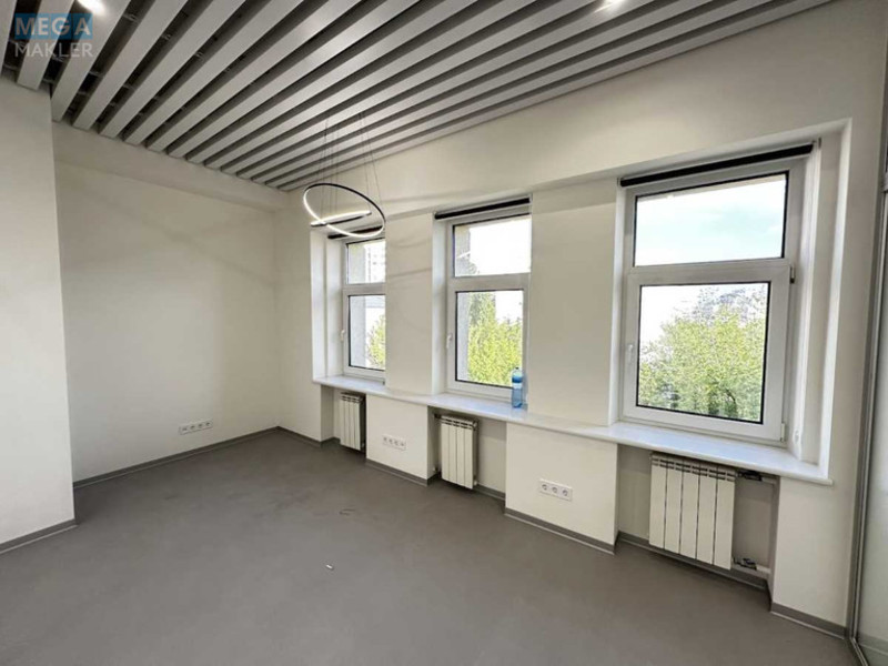 Продаж комерційної нерухомості, 400 кв.м, под офис, <a class="location-link" href="/kiev/" title="Недвижимость Київ">Київ</a>, <a class="location-link" href="/kiev/shevchenkovskij/" title="Недвижимость Шевченківський район">Шевченківський р-н</a>, Олеся Гончара ул., 35 (изображение 10)