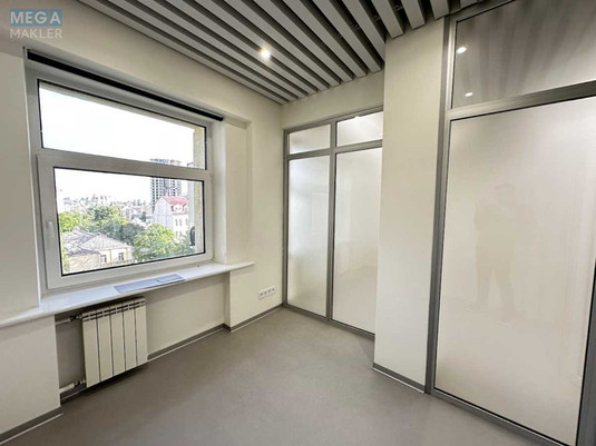 Продаж комерційної нерухомості, 400&nbsp;кв.м, под офис, <a class="location-link" href="/kiev/" title="Недвижимость Київ">Київ</a>, <a class="location-link" href="/kiev/shevchenkovskij/" title="Недвижимость Шевченківський район">Шевченківський р-н</a>, Олеся Гончара ул., 35 (изображение 18)