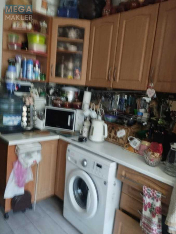 Продаж 10 кімнатної квартири (20/?/?), 3 пов. 5 пов. будинку, <a class="location-link" href="/kiev/" title="Недвижимость Київ">Київ</a>, <a class="location-link" href="/kiev/darnickij/" title="Недвижимость Дарницький район">Дарницький р-н</a>, Бориспольская ул., 3 (изображение 2)