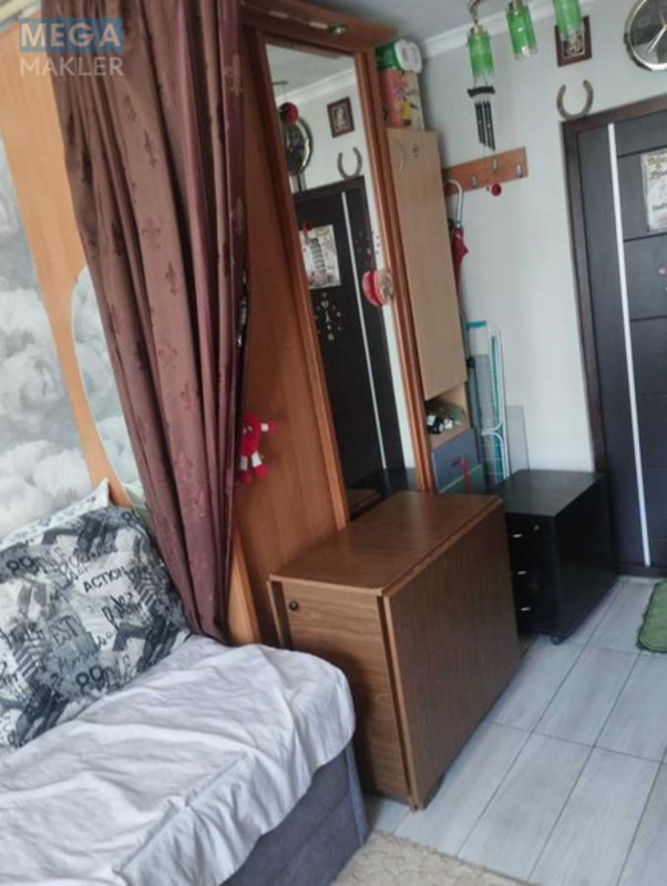 Продаж 10 кімнатної квартири (20/?/?), 3 пов. 5 пов. будинку, <a class="location-link" href="/kiev/" title="Недвижимость Київ">Київ</a>, <a class="location-link" href="/kiev/darnickij/" title="Недвижимость Дарницький район">Дарницький р-н</a>, Бориспольская ул., 3 (изображение 6)