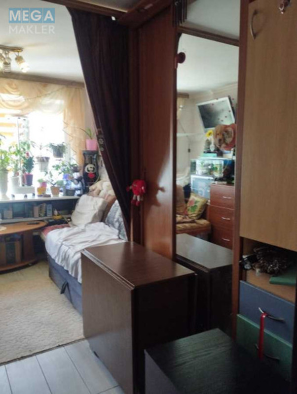 Продаж 10 кімнатної квартири (20/?/?), 3 пов. 5 пов. будинку, <a class="location-link" href="/kiev/" title="Недвижимость Київ">Київ</a>, <a class="location-link" href="/kiev/darnickij/" title="Недвижимость Дарницький район">Дарницький р-н</a>, Бориспольская ул., 3 (изображение 8)