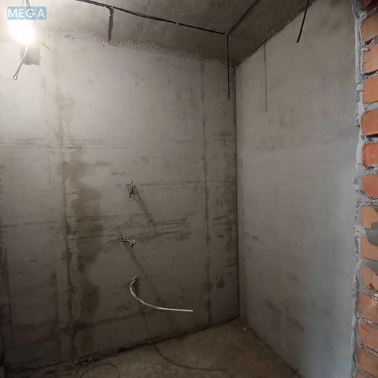 Продаж 3 кімнатної квартири (88/31/30), 7 пов. 9 пов. будинку, <a class="location-link" href="/kiev/" title="Недвижимость Київ">Київ</a>, <a class="location-link" href="/kiev/podolskij/" title="Недвижимость Подільський район">Подільський р-н</a>, Набережно-рыбальская ул., 9 (изображение 10)
