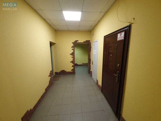 Продаж комерційної нерухомості, 64&nbsp;кв.м, под офис, <a class="location-link" href="/kiev/" title="Недвижимость Київ">Київ</a>, <a class="location-link" href="/kiev/svyatoshinskij/" title="Недвижимость Святошинський район">Святошинський р-н</a>, Победы просп., 131 (изображение 7)