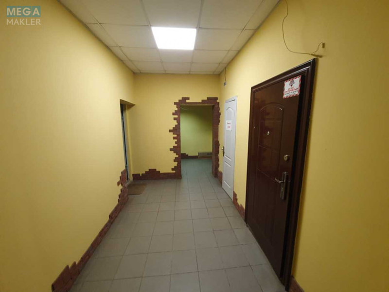 Продаж комерційної нерухомості, 64 кв.м, под офис, <a class="location-link" href="/kiev/" title="Недвижимость Київ">Київ</a>, <a class="location-link" href="/kiev/svyatoshinskij/" title="Недвижимость Святошинський район">Святошинський р-н</a>, Победы просп., 131 (изображение 7)