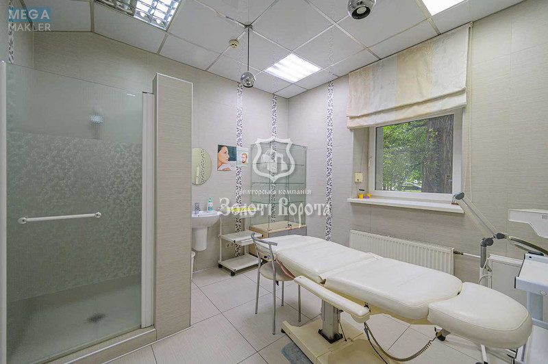 Продаж комерційної нерухомості, 100 кв.м, <a class="location-link" href="/kiev/" title="Недвижимость Київ">Київ</a>, <a class="location-link" href="/kiev/svyatoshinskij/" title="Недвижимость Святошинський район">Святошинський р-н</a>, Ромена Роллана бульв., 4 (изображение 2)