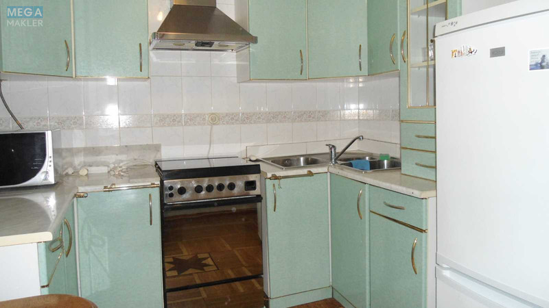 Оренда 3 кімнатної квартири, <a class="location-link" href="/kiev/" title="Недвижимость Київ">Київ</a>, <a class="location-link" href="/kiev/pecherskij/" title="Недвижимость Печерський район">Печерський р-н</a>, Институтская ул., 25 (изображение 3)