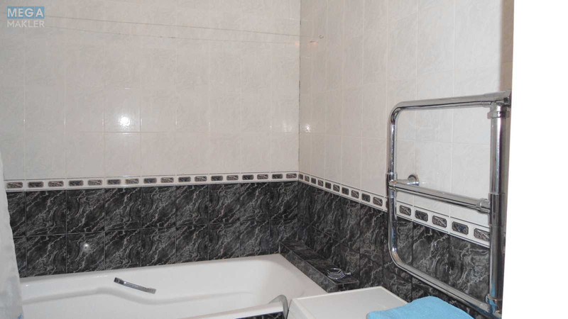 Оренда 3 кімнатної квартири, <a class="location-link" href="/kiev/" title="Недвижимость Київ">Київ</a>, <a class="location-link" href="/kiev/pecherskij/" title="Недвижимость Печерський район">Печерський р-н</a>, Институтская ул., 25 (изображение 5)