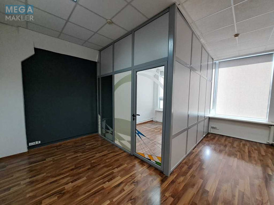 Оренда комерційної нерухомості, 35&nbsp;кв.м, под магазин, <a class="location-link" href="/kiev/" title="Недвижимость Київ">Київ</a>, <a class="location-link" href="/kiev/dneprovskij/" title="Недвижимость Дніпровський район">Дніпровський р-н</a>, Евгения Сверстюка ул., 11б (изображение 4)