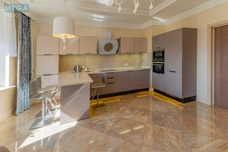 Оренда 3 кімнатної квартири, <a class="location-link" href="/kiev/" title="Недвижимость Київ">Київ</a>, <a class="location-link" href="/kiev/pecherskij/" title="Недвижимость Печерський район">Печерський р-н</a>, Євгена Коновальця вул., 36в (изображение 2)