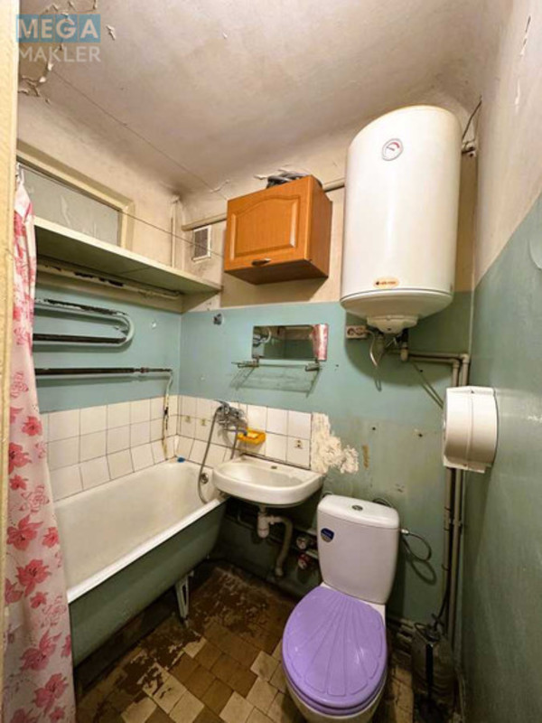 Продаж комерційної нерухомості, 32 кв.м, под офис, <a class="location-link" href="/kiev/" title="Недвижимость Київ">Київ</a>, <a class="location-link" href="/kiev/darnickij/" title="Недвижимость Дарницький район">Дарницький р-н</a>, Сімферопольська вул., 11 (изображение 10)