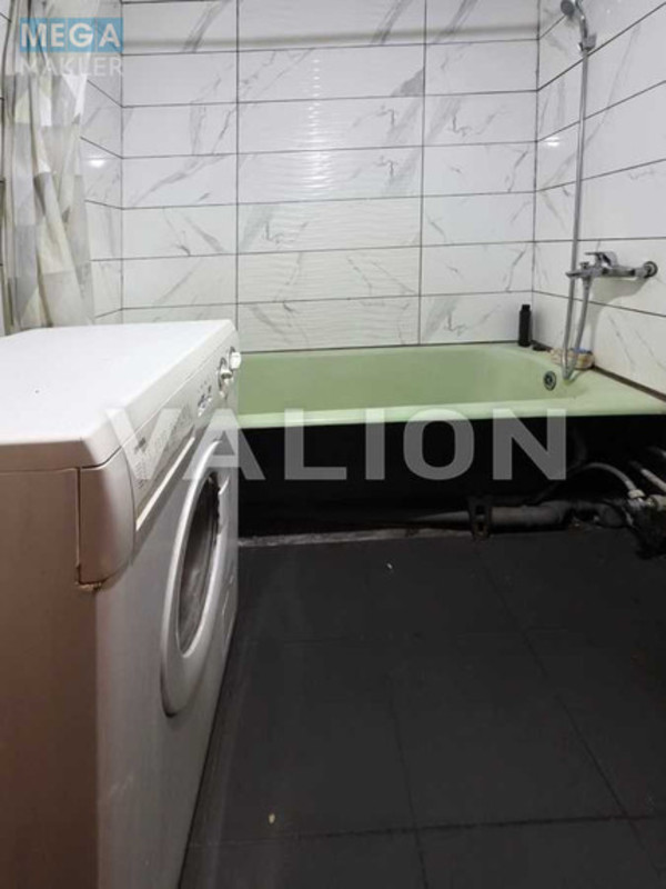 Продаж 3 кімнатної квартири (85/41/8), 1 пов. 13 пов. будинку, <a class="location-link" href="/kiev/" title="Недвижимость Київ">Київ</a>, <a class="location-link" href="/kiev/svyatoshinskij/" title="Недвижимость Святошинський район">Святошинський р-н</a>, Підлісна вул., 6 (изображение 12)