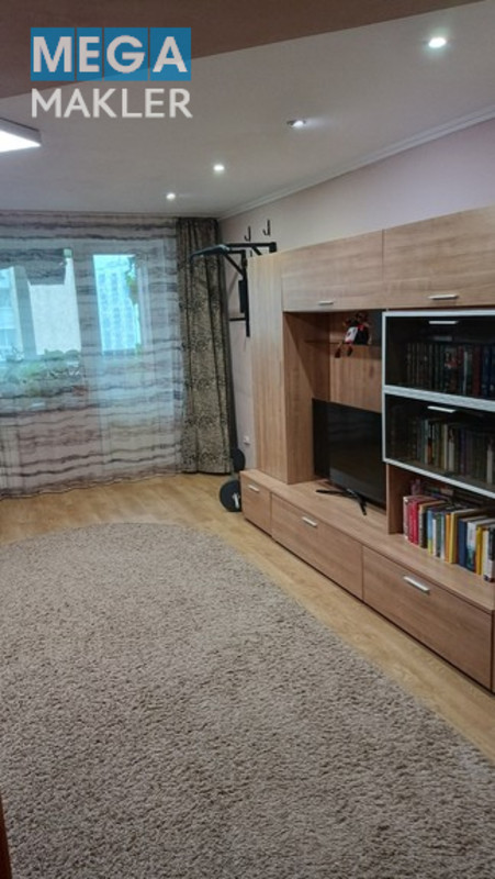 Продаж 3 кімнатної квартири (80/48/10), 10 пов. 25 пов. будинку, <a class="location-link" href="/kiev/" title="Недвижимость Київ">Київ</a>, <a class="location-link" href="/kiev/dneprovskij/" title="Недвижимость Дніпровський район">Дніпровський р-н</a>, Дарницький бульвар 10 ( <img src="https://megamakler.com.ua/metro/ff0000.gif" alt="" class="metro" /> м. Дарница, 7-10 хв пішки ) (изображение 3)