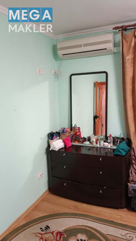 Продаж 3 кімнатної квартири (80/48/10), 10 пов. 25 пов. будинку, <a class="location-link" href="/kiev/" title="Недвижимость Київ">Київ</a>, <a class="location-link" href="/kiev/dneprovskij/" title="Недвижимость Дніпровський район">Дніпровський р-н</a>, Дарницький бульвар 10 ( <img src="https://megamakler.com.ua/metro/ff0000.gif" alt="" class="metro" /> м. Дарница, 7-10 хв пішки ) (изображение 8)
