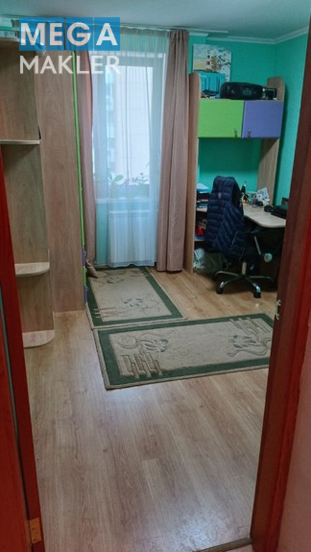 Продаж 3 кімнатної квартири (80/48/10), 10 пов. 25 пов. будинку, <a class="location-link" href="/kiev/" title="Недвижимость Київ">Київ</a>, <a class="location-link" href="/kiev/dneprovskij/" title="Недвижимость Дніпровський район">Дніпровський р-н</a>, Дарницький бульвар 10 ( <img src="https://megamakler.com.ua/metro/ff0000.gif" alt="" class="metro" /> м. Дарница, 7-10 хв пішки ) (изображение 10)