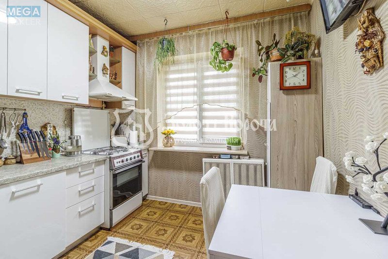 Продаж 3 кімнатної квартири (69/41/7), 1 пов. 9 пов. будинку, <a class="location-link" href="/kiev/" title="Недвижимость Київ">Київ</a>, <a class="location-link" href="/kiev/svyatoshinskij/" title="Недвижимость Святошинський район">Святошинський р-н</a>, Академіка Палладіна просп., 24 (изображение 8)