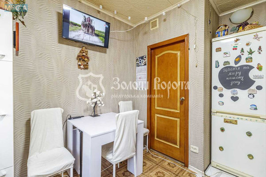 Продаж 3 кімнатної квартири (69/41/7), 1 пов. 9 пов. будинку, <a class="location-link" href="/kiev/" title="Недвижимость Київ">Київ</a>, <a class="location-link" href="/kiev/svyatoshinskij/" title="Недвижимость Святошинський район">Святошинський р-н</a>, Академіка Палладіна просп., 24 (изображение 10)