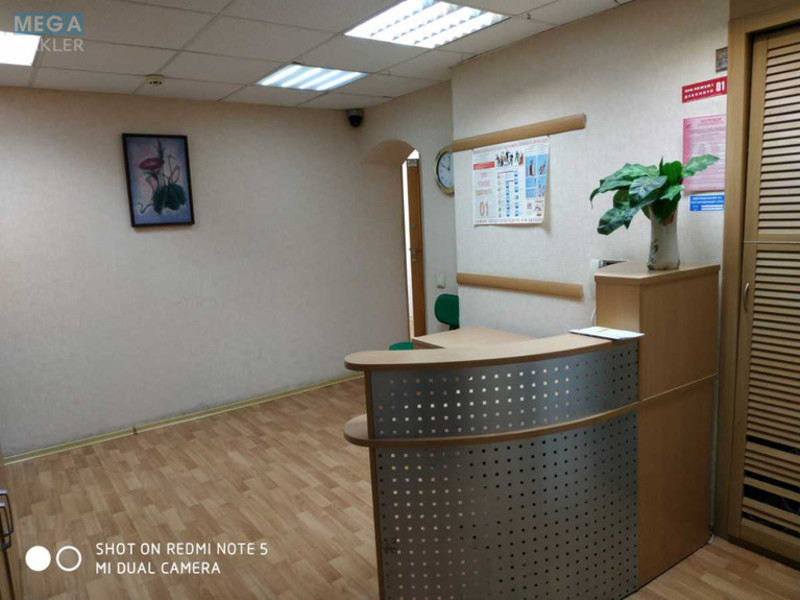 Оренда комерційної нерухомості, 23 кв.м, под офис, <a class="location-link" href="/kiev/" title="Недвижимость Київ">Київ</a>, <a class="location-link" href="/kiev/goloseevskij/" title="Недвижимость Голосіївський район">Голосіївський р-н</a>, Голосеевская ул., 7 (изображение 6)