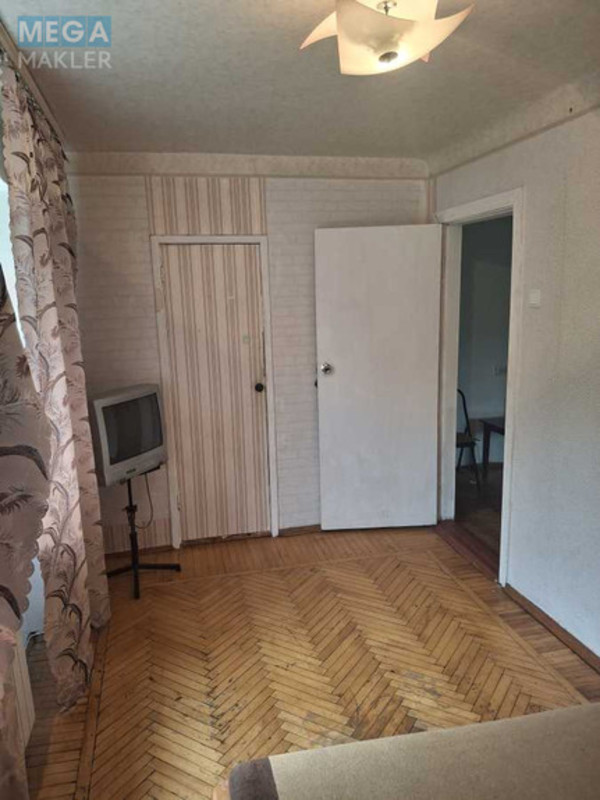 Оренда 2 кімнатної квартири, <a class="location-link" href="/kiev/" title="Недвижимость Київ">Київ</a>, <a class="location-link" href="/kiev/darnickij/" title="Недвижимость Дарницький район">Дарницький р-н</a>, Юрия Пасхалина ул., 9 (изображение 4)