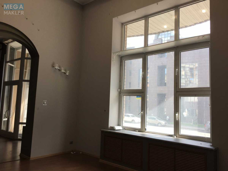 Оренда комерційної нерухомості, 172 кв.м, <a class="location-link" href="/kiev/" title="Недвижимость Київ">Київ</a>, <a class="location-link" href="/kiev/goloseevskij/" title="Недвижимость Голосіївський район">Голосіївський р-н</a>, Антоновича вул., 140 (изображение 6)