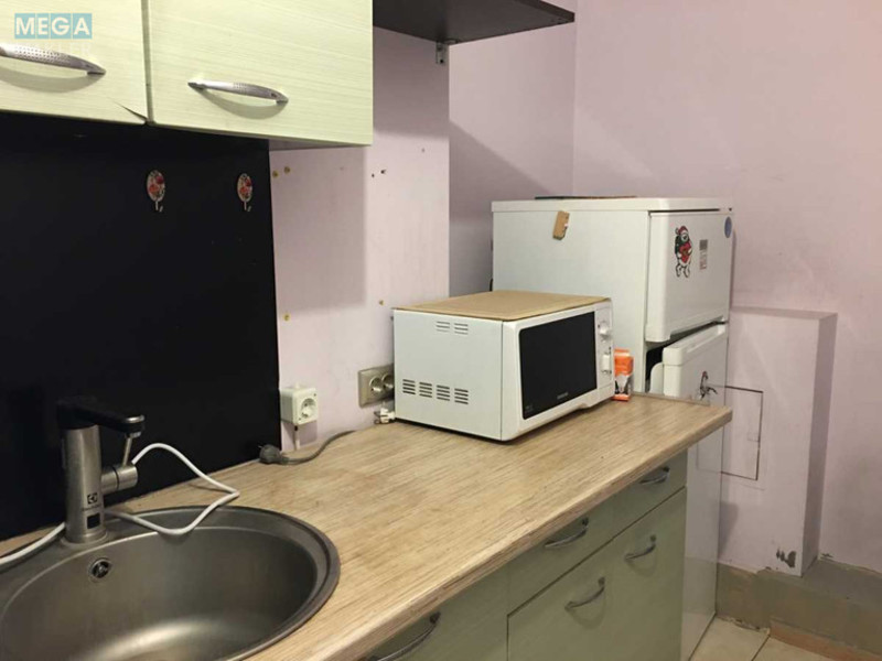 Оренда комерційної нерухомості, 172 кв.м, <a class="location-link" href="/kiev/" title="Недвижимость Київ">Київ</a>, <a class="location-link" href="/kiev/goloseevskij/" title="Недвижимость Голосіївський район">Голосіївський р-н</a>, Антоновича вул., 140 (изображение 15)