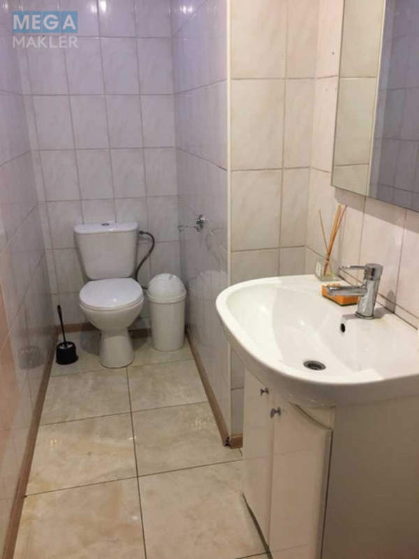 Оренда комерційної нерухомості, 172 кв.м, <a class="location-link" href="/kiev/" title="Недвижимость Київ">Київ</a>, <a class="location-link" href="/kiev/goloseevskij/" title="Недвижимость Голосіївський район">Голосіївський р-н</a>, Антоновича вул., 140 (изображение 16)