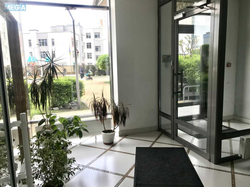 Продаж 3 кімнатної квартири (128/61/30), 20 пов. 23 пов. будинку, <a class="location-link" href="/kiev/" title="Недвижимость Київ">Київ</a>, <a class="location-link" href="/kiev/darnickij/" title="Недвижимость Дарницький район">Дарницький р-н</a>, Трускавецька вул., 2А (изображение 6)