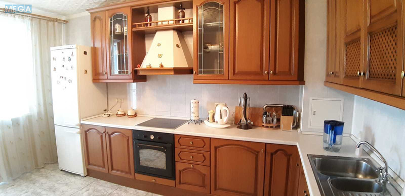 Оренда 3 кімнатної квартири, <a class="location-link" href="/kiev/" title="Недвижимость Київ">Київ</a>, <a class="location-link" href="/kiev/obolonskij/" title="Недвижимость Оболонський район">Оболонський р-н</a>, Автозаводская ул., 99/4 (изображение 5)