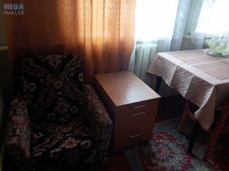 Оренда кімнати (підселення), <a class="location-link" href="/kiev/" title="Недвижимость Київ">Київ</a>, <a class="location-link" href="/kiev/darnickij/" title="Недвижимость Дарницький район">Дарницький р-н</a>, Трипільська вул., 8 (изображение 4)