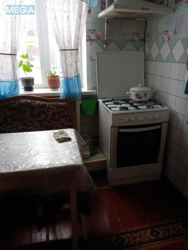 Оренда кімнати (підселення), <a class="location-link" href="/kiev/" title="Недвижимость Київ">Київ</a>, <a class="location-link" href="/kiev/darnickij/" title="Недвижимость Дарницький район">Дарницький р-н</a>, Трипільська вул., 8 (изображение 5)
