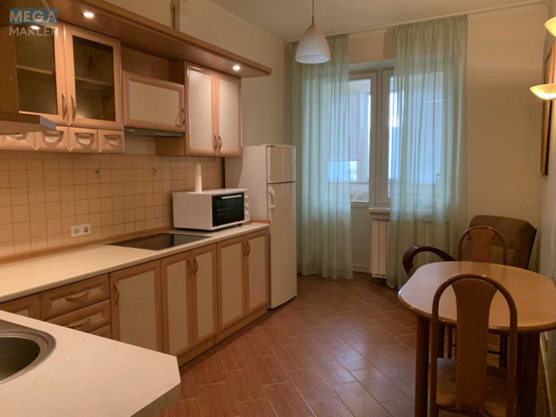 Оренда 1 кімнатної квартири, <a class="location-link" href="/kiev/" title="Недвижимость Київ">Київ</a>, <a class="location-link" href="/kiev/obolonskij/" title="Недвижимость Оболонський район">Оболонський р-н</a>, Героїв Сталінграду просп., 10а (изображение 2)