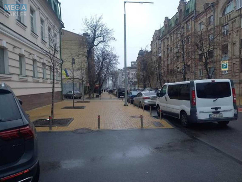 Оренда окремої будівлі/побудови, 641 кв.м, <a class="location-link" href="/kiev/" title="Недвижимость Київ">Київ</a>, <a class="location-link" href="/kiev/podolskij/" title="Недвижимость Подільський район">Подільський р-н</a>, Андріївська вул., 7 (изображение 4)