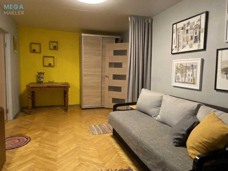 Оренда 2 кімнатної квартири, <a class="location-link" href="/kiev/" title="Недвижимость Київ">Київ</a>, <a class="location-link" href="/kiev/podolskij/" title="Недвижимость Подільський район">Подільський р-н</a>, Свободы просп., 14 (изображение 2)
