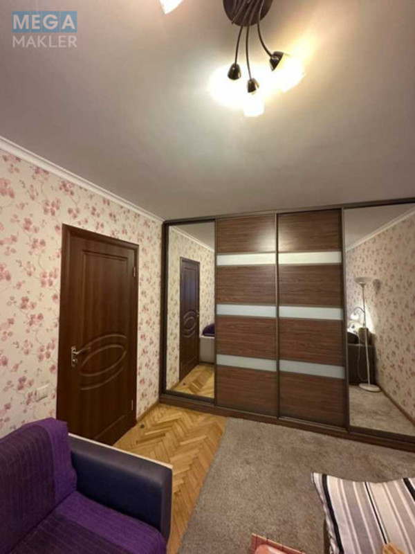 Продаж 1 кімнатної квартири (31/17/7), 4 пов. 5 пов. будинку, <a class="location-link" href="/kiev/" title="Недвижимость Київ">Київ</a>, <a class="location-link" href="/kiev/shevchenkovskij/" title="Недвижимость Шевченківський район">Шевченківський р-н</a>, Олены Телиги ул., 7А (изображение 11)