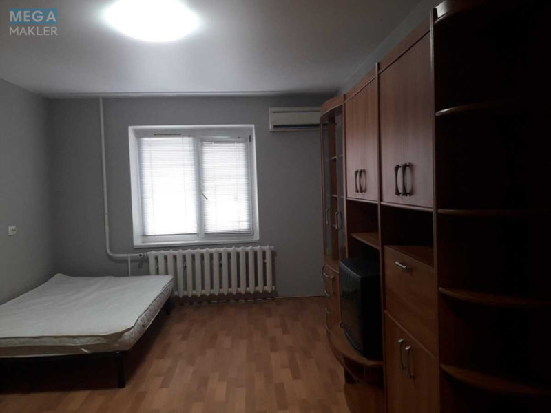 Оренда 1 кімнатної квартири, <a class="location-link" href="/kiev/" title="Недвижимость Київ">Київ</a>, <a class="location-link" href="/kiev/solomenskij/" title="Недвижимость Солом'янський район">Солом'янський р-н</a>, Эрнста ул., 2 (изображение 6)