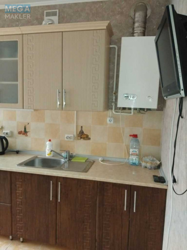 Продаж 2 кімнатної квартири (57/16/10), 5 пов. 6 пов. будинку, <a class="location-link" href="/polyana-selo/" title="Недвижимость Поляна">Поляна</a>, Курортна, 2 (изображение 8)