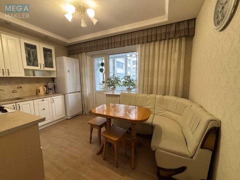 Продаж 3 кімнатної квартири (90/49/11), 2 пов. 10 пов. будинку, <a class="location-link" href="/kiev/" title="Недвижимость Київ">Київ</a>, <a class="location-link" href="/kiev/darnickij/" title="Недвижимость Дарницький район">Дарницький р-н</a>, Бориса Гмирі вул., 13 (изображение 4)
