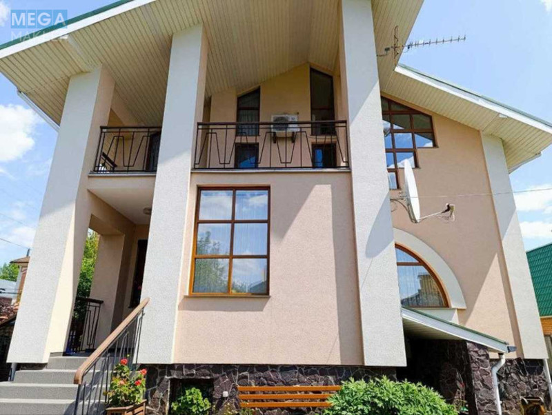 Продаж дома, 2 поверху, 325 кв.м, 7 кімнат, ділянка 7,50 соток, <a class="location-link" href="/kiev/" title="Недвижимость Київ">Київ</a>, <a class="location-link" href="/kiev/obolonskij/" title="Недвижимость Оболонський район">Оболонський р-н</a>, Богатирська вул., 30А (изображение 2)