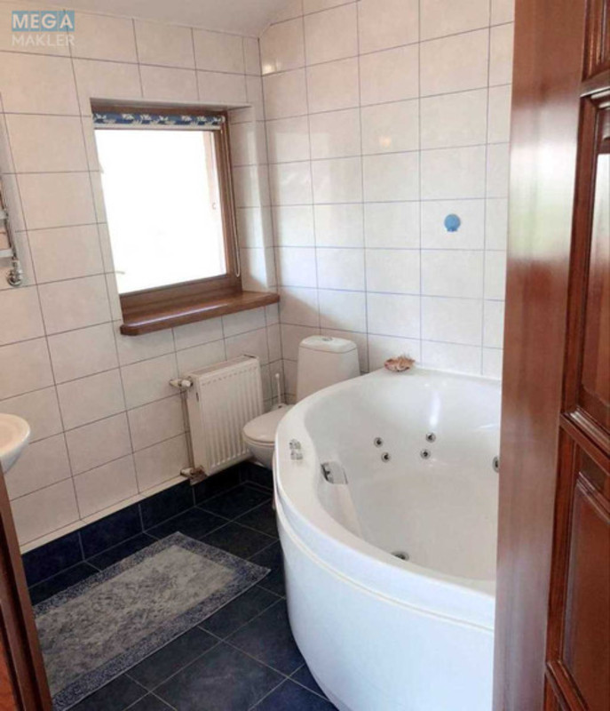 Продаж дома, 2 поверху, 325 кв.м, 7 кімнат, ділянка 7,50 соток, <a class="location-link" href="/kiev/" title="Недвижимость Київ">Київ</a>, <a class="location-link" href="/kiev/obolonskij/" title="Недвижимость Оболонський район">Оболонський р-н</a>, Богатирська вул., 30А (изображение 14)