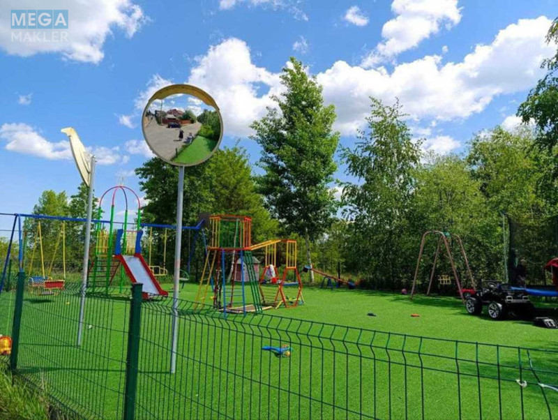 Продаж дома, 2 поверху, 325 кв.м, 7 кімнат, ділянка 7,50 соток, <a class="location-link" href="/kiev/" title="Недвижимость Київ">Київ</a>, <a class="location-link" href="/kiev/obolonskij/" title="Недвижимость Оболонський район">Оболонський р-н</a>, Богатирська вул., 30А (изображение 24)