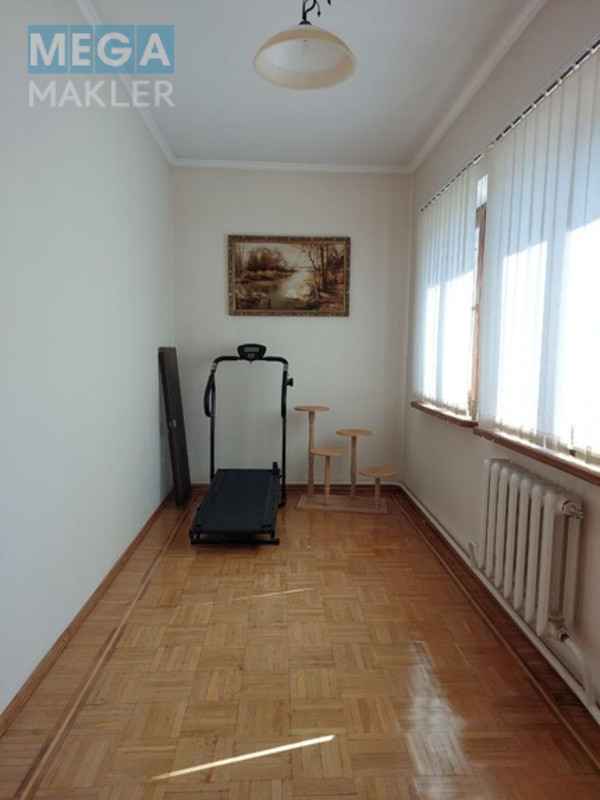 Продаж дома, 2 поверху, 350 кв.м, 5 кімнат, нормальне сост., ділянка 10 соток, <a class="location-link" href="/odessa/" title="Недвижимость Одеса">Одеса</a>, <a class="location-link" href="/odessa/kievskij/" title="Недвижимость Київський район">Київський р-н</a>, абрикосовая (изображение 7)