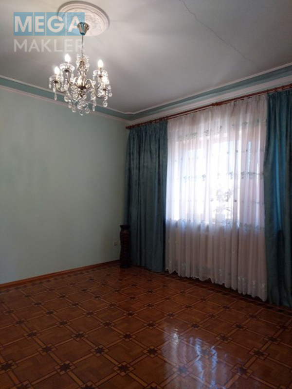 Продаж дома, 2 поверху, 350 кв.м, 5 кімнат, нормальне сост., ділянка 10 соток, <a class="location-link" href="/odessa/" title="Недвижимость Одеса">Одеса</a>, <a class="location-link" href="/odessa/kievskij/" title="Недвижимость Київський район">Київський р-н</a>, абрикосовая (изображение 15)