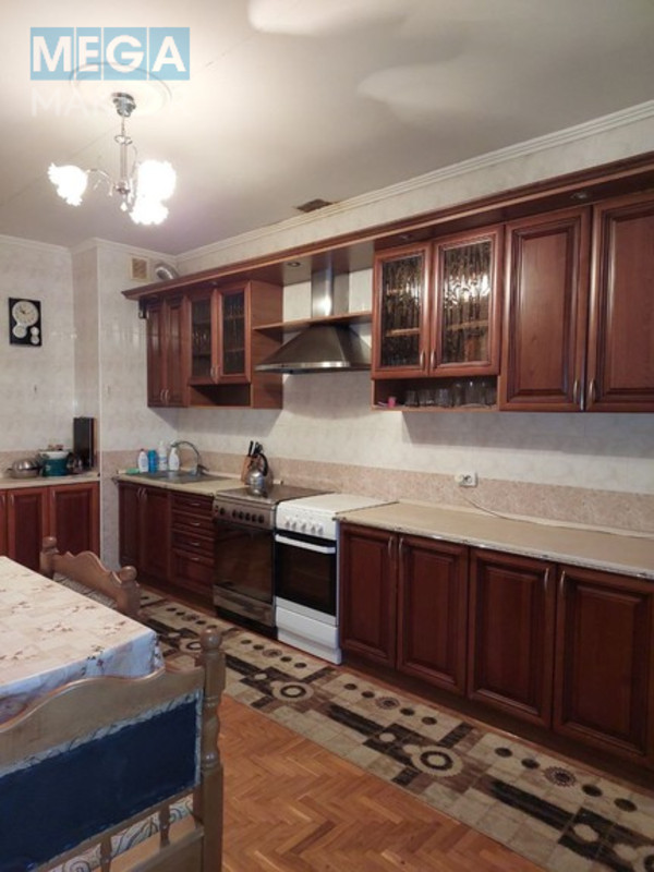 Продаж дома, 2 поверху, 350 кв.м, 5 кімнат, нормальне сост., ділянка 10 соток, <a class="location-link" href="/odessa/" title="Недвижимость Одеса">Одеса</a>, <a class="location-link" href="/odessa/kievskij/" title="Недвижимость Київський район">Київський р-н</a>, абрикосовая (изображение 23)