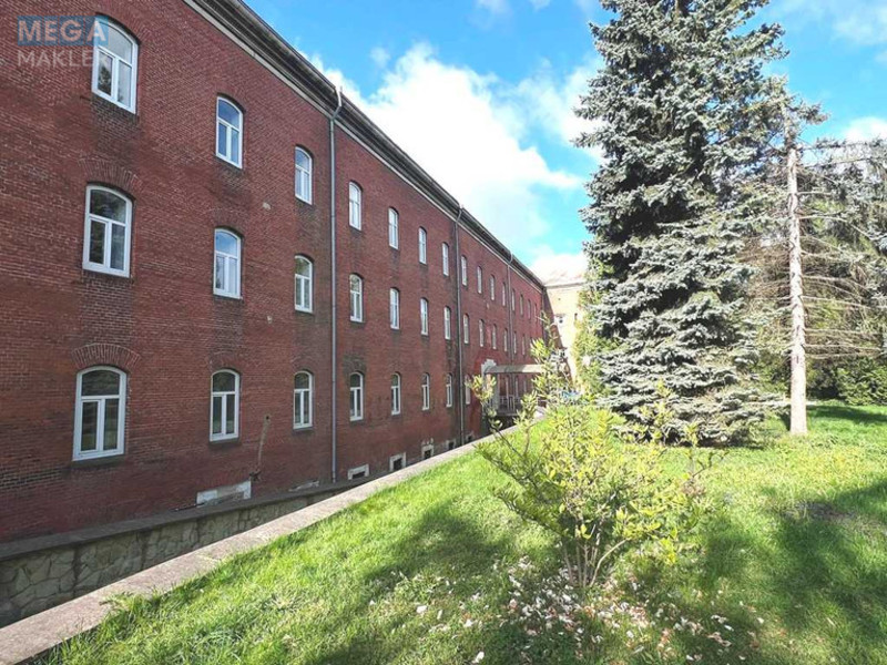 Оренда окремої будівлі/побудови, 125 кв.м, <a class="location-link" href="/lviv/" title="Недвижимость Львів">Львів</a>, <a class="location-link" href="/lviv/galickij/" title="Недвижимость Галицький район">Галицький р-н</a>, Грабовського, 11 (изображение 2)