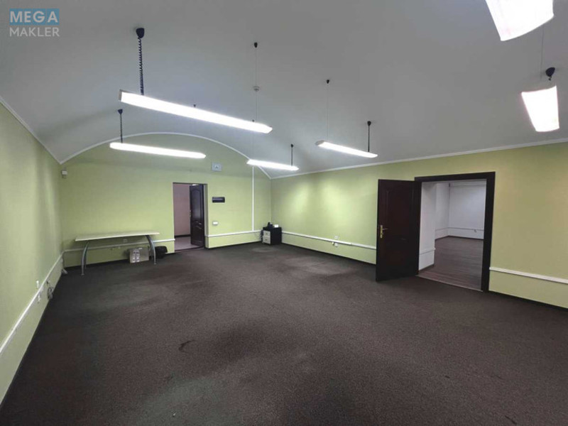 Оренда комерційної нерухомості, 375 кв.м, под офис, <a class="location-link" href="/lviv/" title="Недвижимость Львів">Львів</a>, <a class="location-link" href="/lviv/galickij/" title="Недвижимость Галицький район">Галицький р-н</a>, Грабовського, 11 (изображение 4)