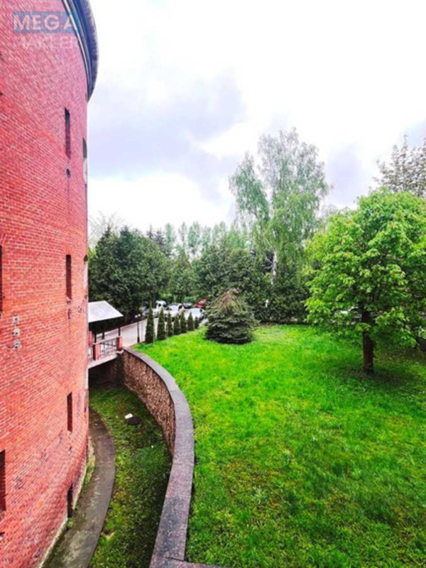 Оренда комерційної нерухомості, 330 кв.м, под офис, <a class="location-link" href="/lviv/" title="Недвижимость Львів">Львів</a>, <a class="location-link" href="/lviv/galickij/" title="Недвижимость Галицький район">Галицький р-н</a>, Грабовського, 11 (изображение 8)