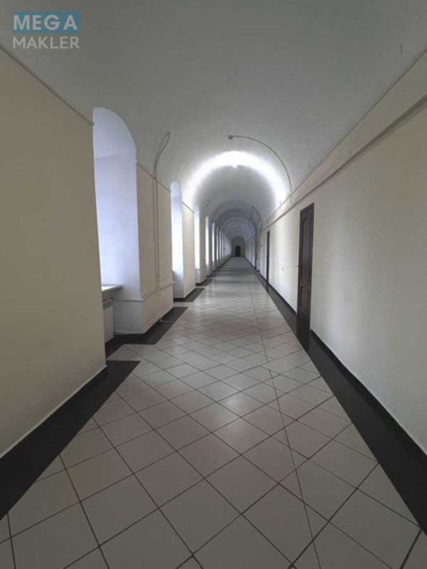 Оренда комерційної нерухомості, 330 кв.м, под офис, <a class="location-link" href="/lviv/" title="Недвижимость Львів">Львів</a>, <a class="location-link" href="/lviv/galickij/" title="Недвижимость Галицький район">Галицький р-н</a>, Грабовського, 11 (изображение 12)