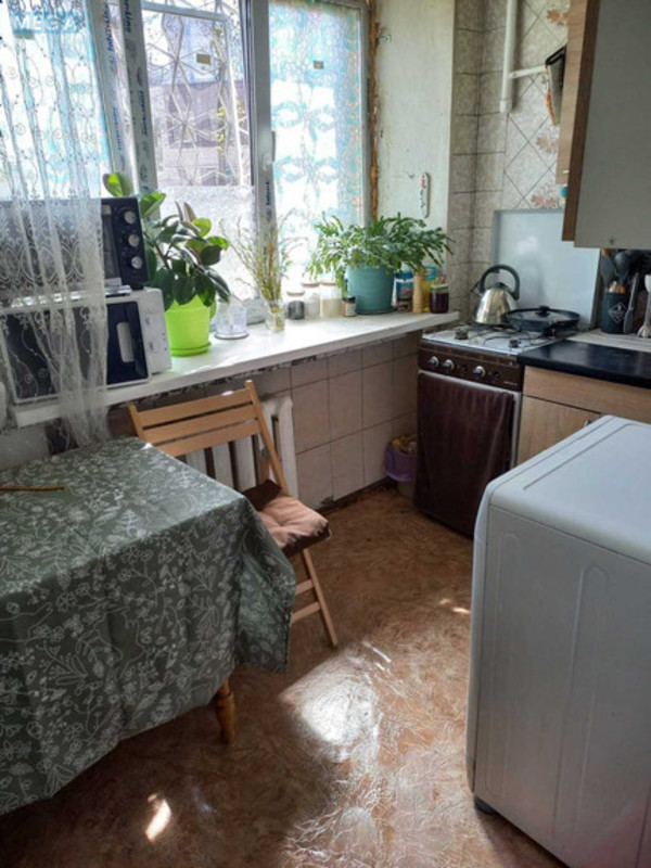 Продаж 2 кімнатної квартири (41/27/7), 1 пов. 9 пов. будинку, <a class="location-link" href="/kiev/" title="Недвижимость Київ">Київ</a>, <a class="location-link" href="/kiev/dneprovskij/" title="Недвижимость Дніпровський район">Дніпровський р-н</a>, Ентузіастів вул. (изображение 5)
