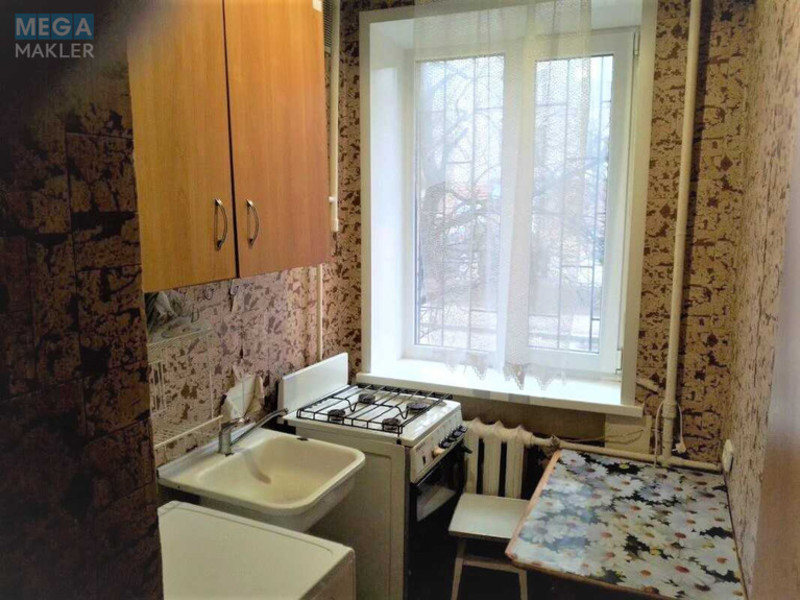 Оренда 1 кімнатної квартири, <a class="location-link" href="/kiev/" title="Недвижимость Київ">Київ</a>, <a class="location-link" href="/kiev/solomenskij/" title="Недвижимость Солом'янський район">Солом'янський р-н</a>, Новгородская ул., 4 (изображение 2)