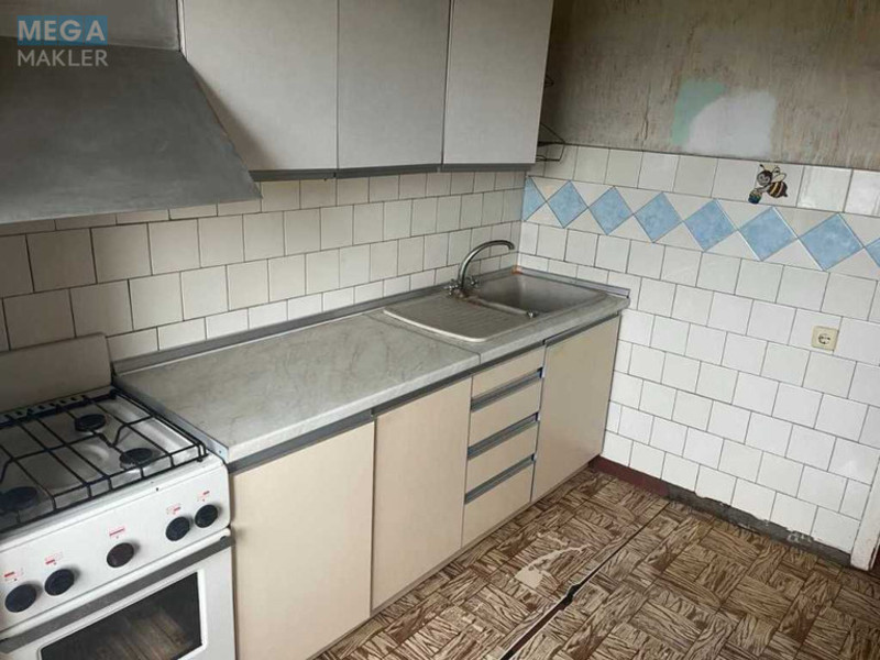 Продаж 3 кімнатної квартири (72/42/8), 7 пов. 9 пов. будинку, <a class="location-link" href="/kiev/" title="Недвижимость Київ">Київ</a>, <a class="location-link" href="/kiev/darnickij/" title="Недвижимость Дарницький район">Дарницький р-н</a>, Российская ул., 82а (изображение 3)
